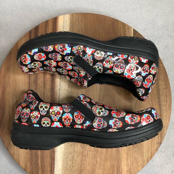 Easy Works by Easy Street Women's Size 9.5 M Skull Leather Patent Black 20-0201 - Picture 6 of 9